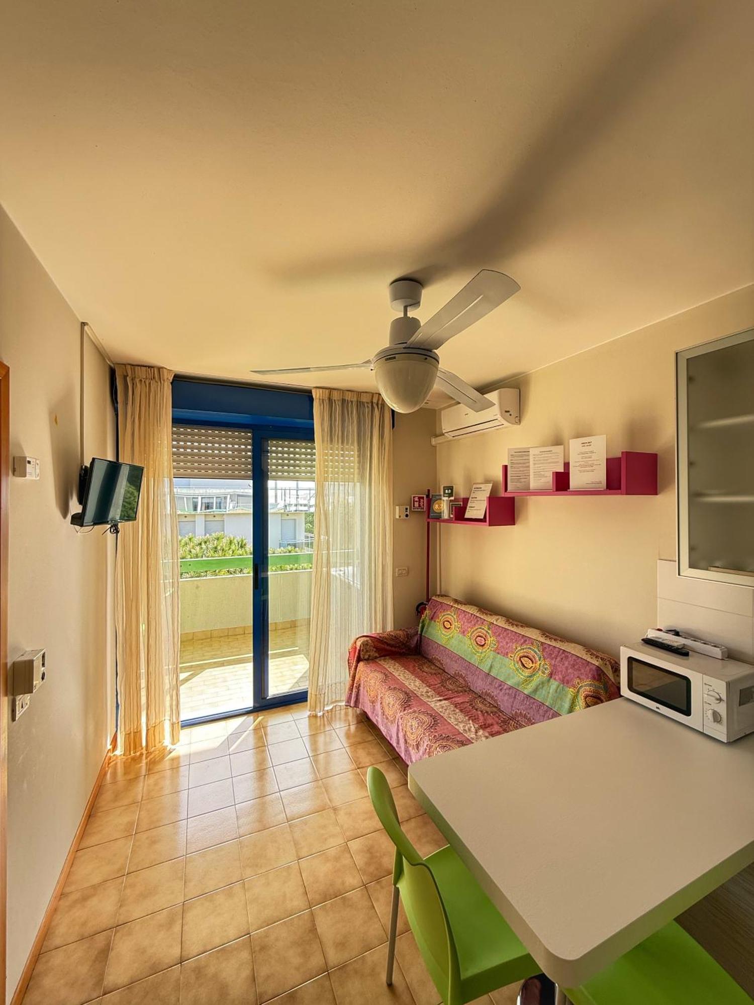 Grazioso Appartamento N 66 A Bibione A 100 Mt Dal Mare 외부 사진